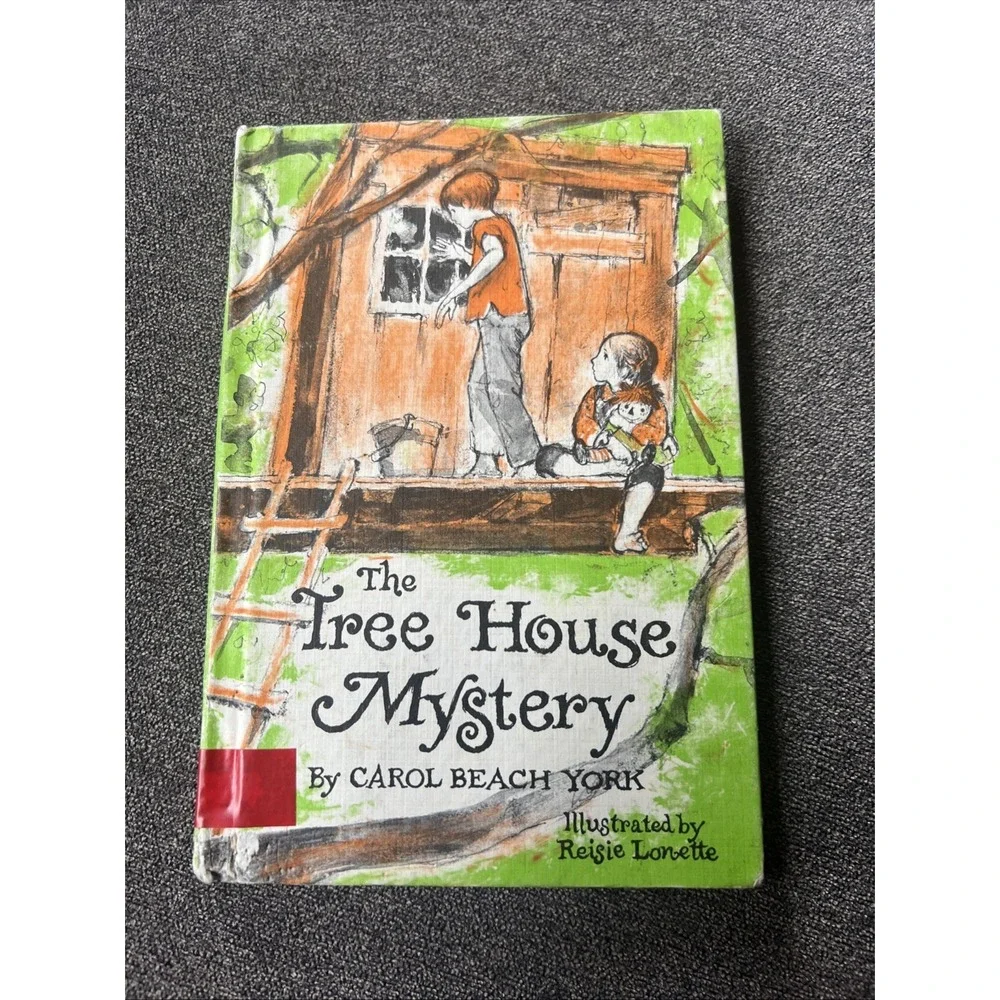 The Tree House Mystery by York, Carol Beach, Good Book